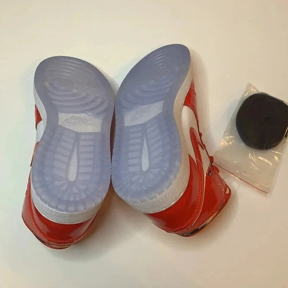 Air Jordan 1 Mid Sneakers Barcelona Chile Red - Picture 8 of 10